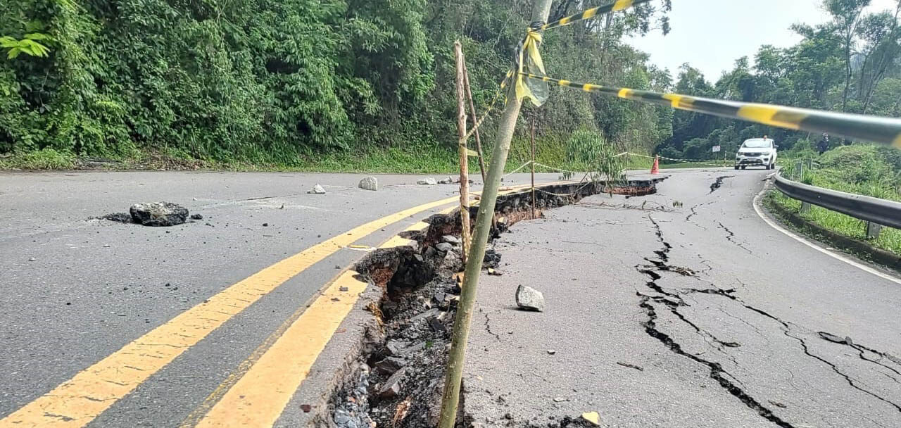 Paraná tem dez pontos de rodovias estaduais totalmente bloqueados